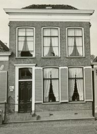 Klik hier om terug te keren